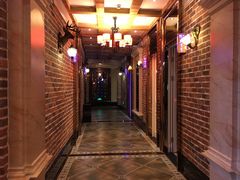 走廊-k+时尚歌城(亿丰时代广场店)