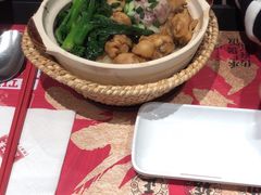 -华记煲仔华·煲仔饭(市桥易发店)