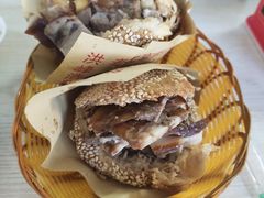 -洪峰浩老北京烧饼夹肉(角门路店)