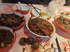 -老闵田螺馆·南昌市井菜·特色小吃(总店)
