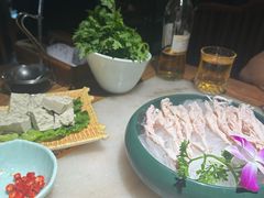 -巴渝瓦肆重庆鲜火锅(宝龙环湖店)