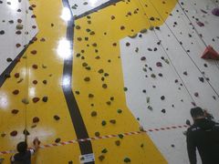 -问山MountQuest攀岩馆