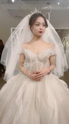 -艾米丽婚纱礼服