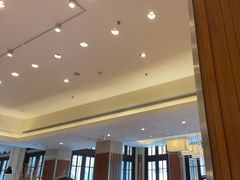 -亚龙湾希尔顿自助餐厅·海鲜·烧烤·沙滩BBQ·现场乐队