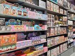 -潮品挚尚(五角场苏宁易购店)