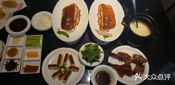 阿庄新豫菜(通泰路店)酥香嫩烤鸭图片