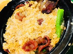 腊味三宝煲仔饭-莅香岛港式餐厅(滨江道店)