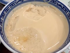 -赵记传承特色牛奶甜品(泉城广场店)
