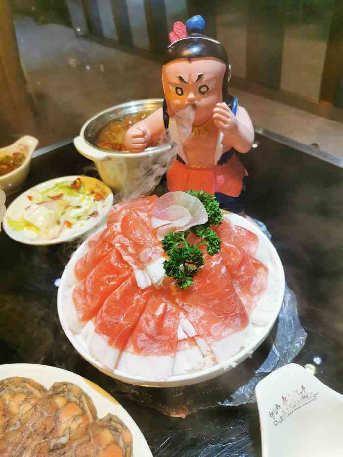 鲁西肥牛(九街店)-"还可以,适合各种人的口味呢,不同的锅.