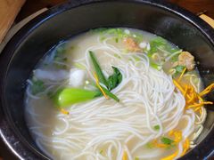 -勺子米线·云南传统小吃市集(四方街店)