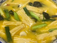 -鲁班小馆(政四街店)