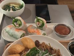 经典猪肉虾仁春卷-SUSU·苏苏(四合院创始店)