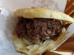 精品火烧-闫家驴肉老店(华电一校店)