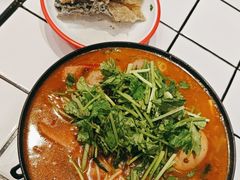 -肥汁米蘭香港米线(长宁来福士店)