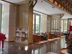 -大堂吧·雪茄吧·威士忌·下午茶(深圳机场希尔顿逸林酒店)