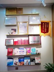 -Mamom club 慢会所(爱丁堡店)
