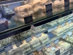 -白玉兰食品甜凤店(合生汇店)