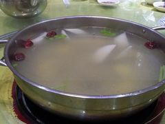 -闽粤一牛潮汕牛肉火锅