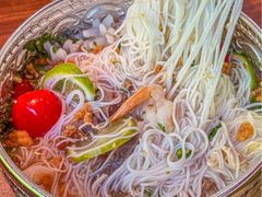 -良米山·云南野生菌过桥米线(上海首店)