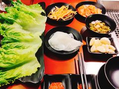 -肉甲韩国木炭烤肉(新壹街1店)