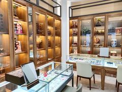-回瑞眼镜·蔡司·依视路官方授权店(广益路万达店)