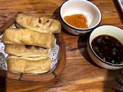 石屏烧豆腐-老滇山寨•云南特色菜•地方菜•民族风情歌舞表演(金碧店)