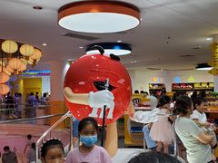 -m豆巧克力世界(上海世茂广场店)