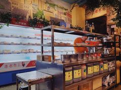 -马路边边串串香形象店(磐石路店)