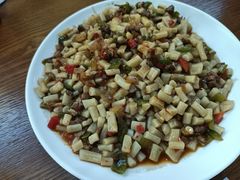 -怡妮新疆风味餐厅(东江湾路店)
