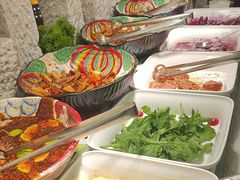 -四囍码头海鲜烧烤自助火锅(外滩南京东路悦荟广场店)