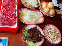 -夺欢喜贵州酸汤牛肉火锅(静安寺店)
