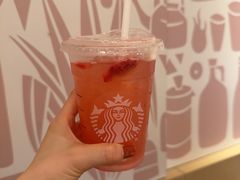 -星巴克臻选(上海中环广场2F店)