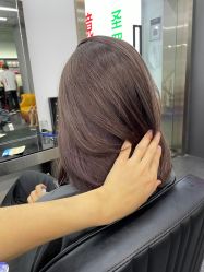 -诗悦发型SALON·圣罗兰店