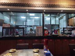 大堂-华盛园卷子王农家菜水库鱼