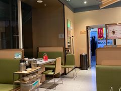 大堂-海底捞火锅(新松江路店)