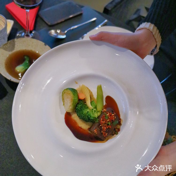 成都探店|高级感的云端☁️氛围法餐