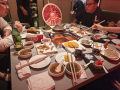 -海底捞火锅(新松江路生日主题店)
