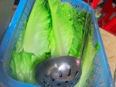 赠生菜-威邵鸡煲(西华路总店)