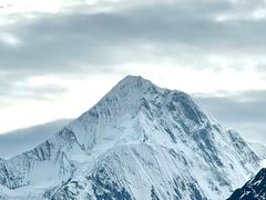 -贡嘎雪山