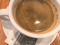 -玛格萝妮(汇智国际商业中心店)