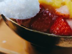 草莓芒果雪花冰-斯利美甜品店(路南万达广场店)