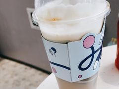 -喜茶(迪士尼小镇·平行宇宙店)