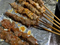 热气羊肉串-云晓光头烧烤吧(盛夏店)