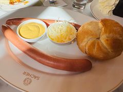 -Cafe Sacher(WIEN)