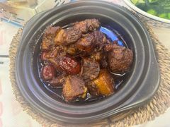 瓦罐红烧肉-堂瓦里·33年传统赣菜(第一街区店)