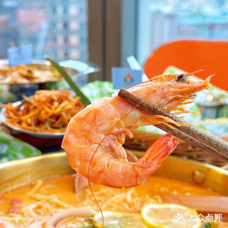 吃完了饭还不想走怎么办🥹