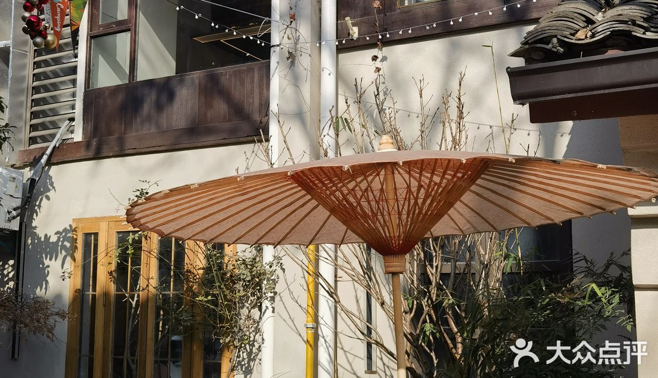 小河直街新中式庭院烤肉💐花食酒肆