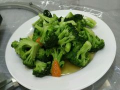 -YI PIN JU 一品居中餐厅 中国超市