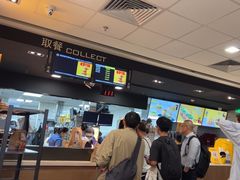-麦当劳(上海虹桥站30B检票口楼上)