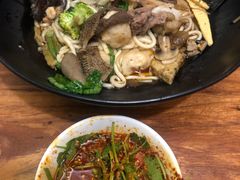 -万记麻辣烫国展总店